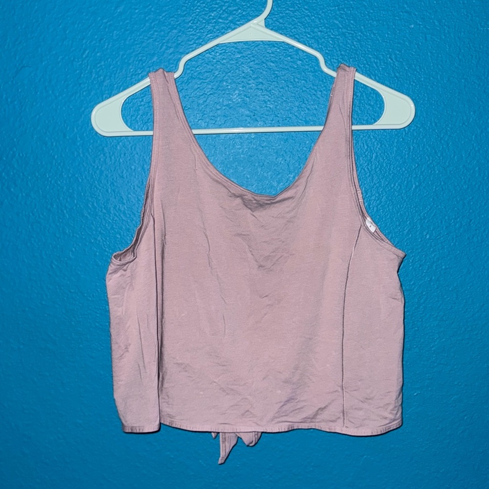 Lululemon tank top with tie back